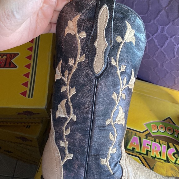 New Women’s size 7 7.5 8 boots brown pointed toe vaquero cowboy genuine vaquero - Picture 4 of 9